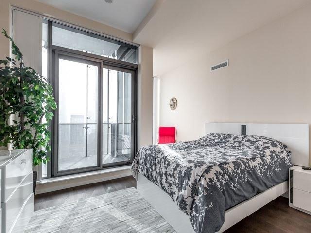 4602 - 5 St Joseph St, Condo with 2 bedrooms, 2 bathrooms and 2 parking in Toronto ON | Image 14