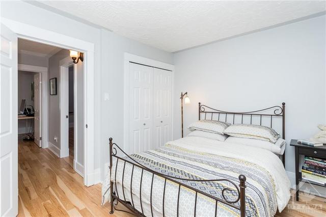 1170 Gladstone Avenue, House detached with 3 bedrooms, 2 bathrooms and 2 parking in Ottawa ON | Image 17