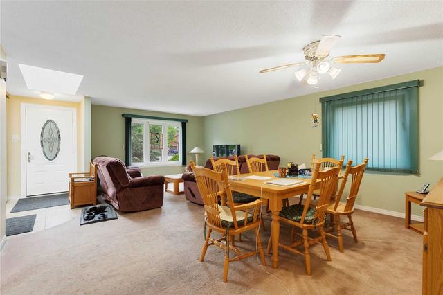 5 Nugent Crt, House detached with 3 bedrooms, 2 bathrooms and 5 parking in Barrie ON | Image 5