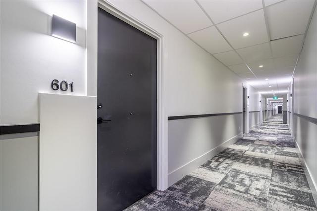 601 - 600 North Service Road, Condo with 2 bedrooms, 2 bathrooms and null parking in Hamilton ON | Image 9