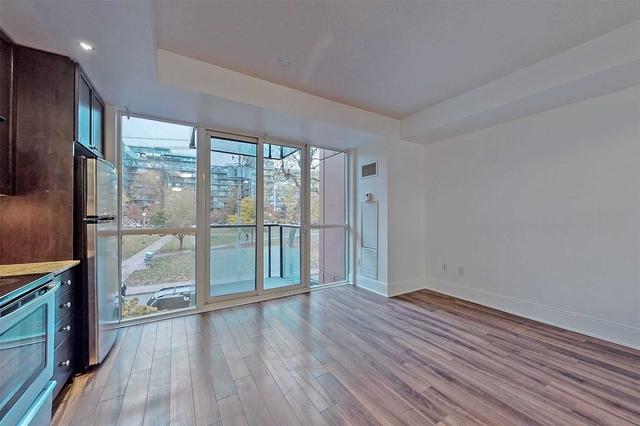 213 - 560 Front St W, Condo with 0 bedrooms, 1 bathrooms and 0 parking in Toronto ON | Image 4