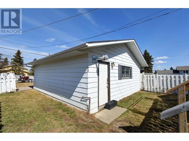 9604 82 Street, House detached with 3 bedrooms, 2 bathrooms and null parking in Fort St. John BC | Image 28