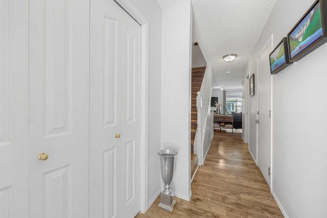 104 Mt Aberdeen Manor Se, Home with 3 bedrooms, 1 bathrooms and 1 parking in Calgary AB | Image 29