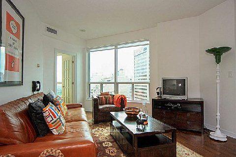 1903 - 300 Bloor St E, Condo with 2 bedrooms, 2 bathrooms and 1 parking in Toronto ON | Image 12