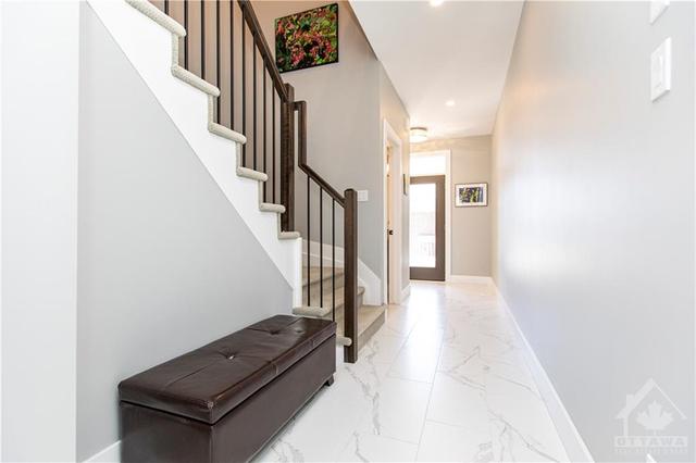 35 Wally Kasper Private, Townhouse with 3 bedrooms, 3 bathrooms and 2 parking in Ottawa ON | Image 5