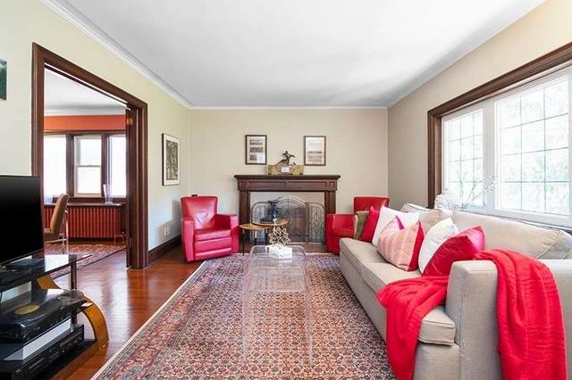 96 Brule Gdns, House detached with 3 bedrooms, 4 bathrooms and 6 parking in Toronto ON | Image 9