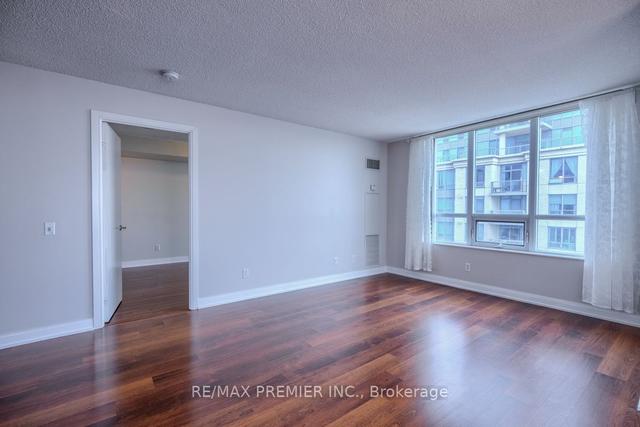 2433 - 35 Viking Lane, Condo with 2 bedrooms, 2 bathrooms and 1 parking in Toronto ON | Image 4