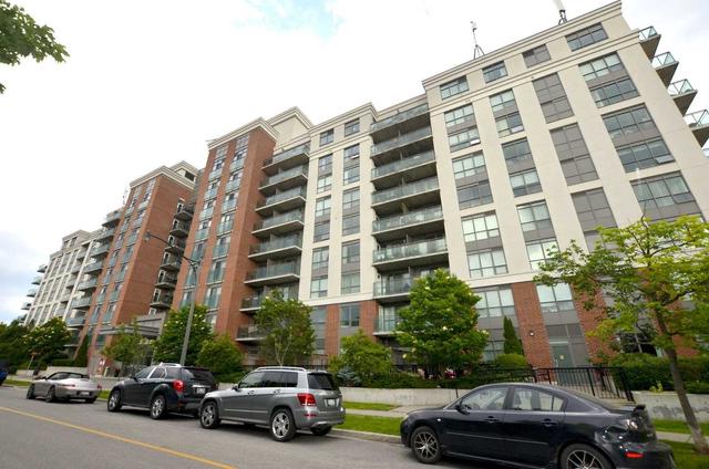 817 - 120 Dallimore Circ, Condo with 1 bedrooms, 1 bathrooms and 1 parking in Toronto ON | Image 1