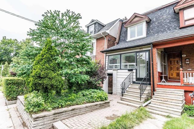 upper - 20 Golden Ave, House semidetached with 3 bedrooms, 1 bathrooms and 2 parking in Toronto ON | Image 12