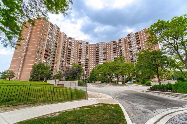 210 - 714 The West Mall, Condo with 2 bedrooms, 2 bathrooms and 1 parking in Toronto ON | Image 1