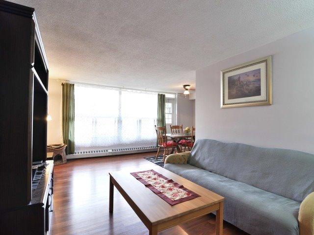 306 - 3120 Kirwin Ave, Condo with 2 bedrooms, 1 bathrooms and 1 parking in Mississauga ON | Image 8