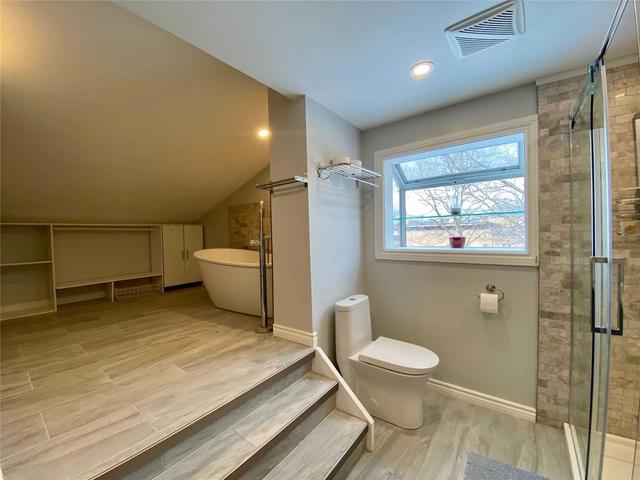 6937 Waterloo Dr, House detached with 3 bedrooms, 3 bathrooms and 5 parking in Niagara Falls ON | Image 6