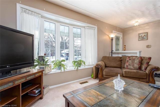 370 Greenbrook Drive, House detached with 3 bedrooms, 1 bathrooms and 3 parking in Kitchener ON | Image 4