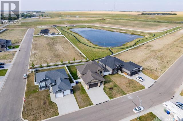 403 Prairie View Drive, House detached with 5 bedrooms, 3 bathrooms and null parking in Dundurn SK | Image 3