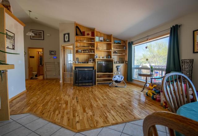 5120 42 Street, House other with 4 bedrooms, 2 bathrooms and 4 parking in Olds AB | Image 10