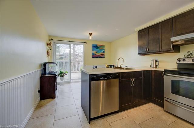 92 Covington Crescent, House detached with 4 bedrooms, 2 bathrooms and 3 parking in Kitchener ON | Image 3