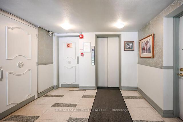 305 - 107 St. Josephs Dr, Condo with 1 bedrooms, 1 bathrooms and 1 parking in Hamilton ON | Image 6