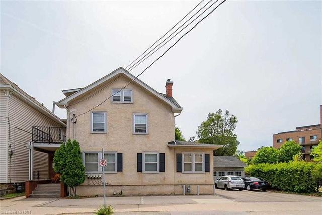 185 James St, House detached with 6 bedrooms, 5 bathrooms and 11 parking in St. Catharines ON | Image 1