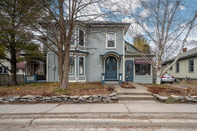 332 Bloomfield Main St, House detached with 4 bedrooms, 4 bathrooms and 4 parking in Prince Edward County ON | Image 1