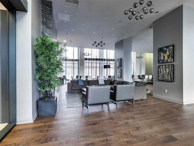 909 - 400 Adelaide St E, Condo with 1 bedrooms, 2 bathrooms and 0 parking in Toronto ON | Image 8