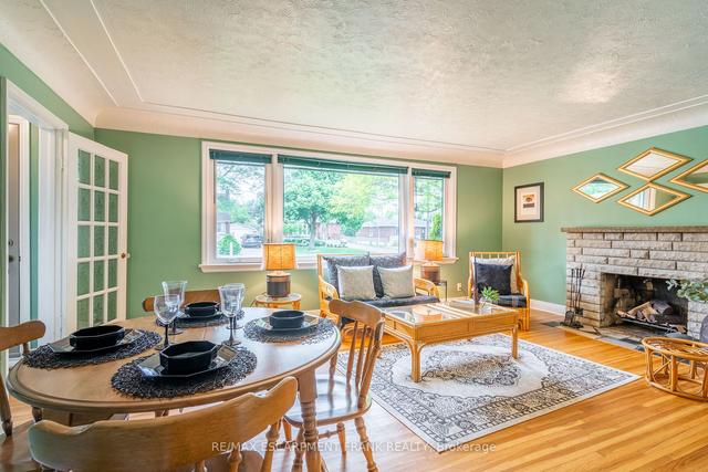 195 West 19th St, House detached with 2 bedrooms, 1 bathrooms and 4 parking in Hamilton ON | Image 37