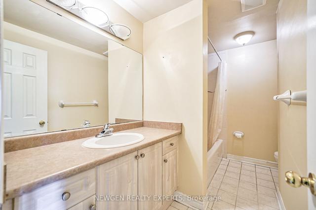 52 - 166 Town House Cres N, Townhouse with 3 bedrooms, 2 bathrooms and 2 parking in Brampton ON | Image 14