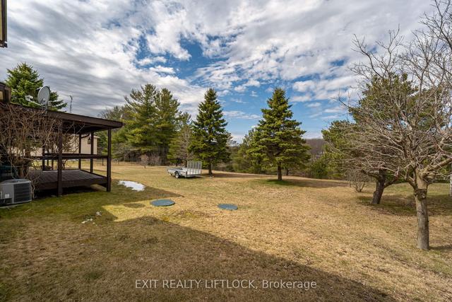 219 Corbett Dr, House detached with 3 bedrooms, 2 bathrooms and 5 parking in Kawartha Lakes ON | Image 17