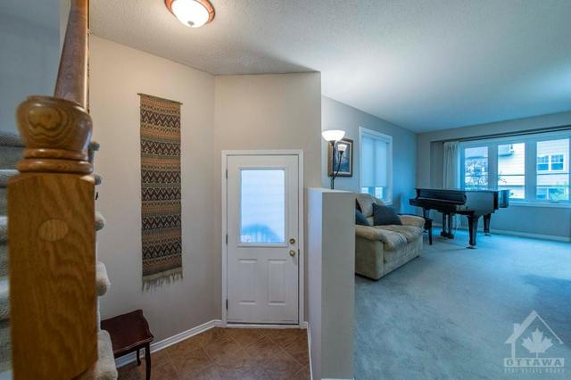 221 Desrosiers Street, Home with 4 bedrooms, 3 bathrooms and 2 parking in Ottawa ON | Image 3