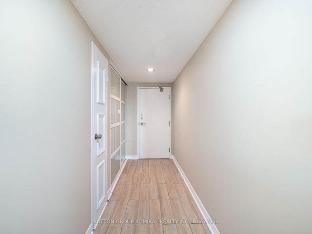 606 - 7601 Bathurst St, Condo with 2 bedrooms, 2 bathrooms and 1 parking in Vaughan ON | Image 12