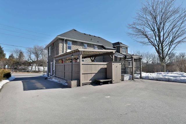 122 Main St N, House detached with 3 bedrooms, 3 bathrooms and 10 parking in Milton ON | Image 33