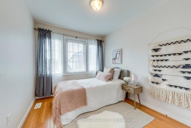 102 Ramage Lane, House attached with 3 bedrooms, 3 bathrooms and 2 parking in Toronto ON | Image 22
