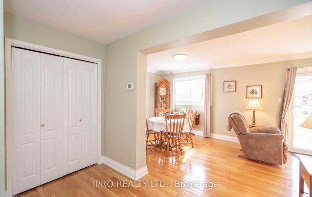 3893 - 3893 Midhurst Lane W, House semidetached with 3 bedrooms, 3 bathrooms and 5 parking in Mississauga ON | Image 4
