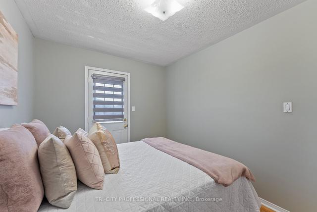 18 Oliti Crt, House semidetached with 3 bedrooms, 4 bathrooms and 3 parking in Toronto ON | Image 17