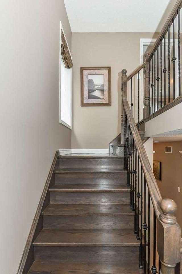 4 Acker St, House semidetached with 3 bedrooms, 3 bathrooms and 1 parking in Guelph ON | Image 10