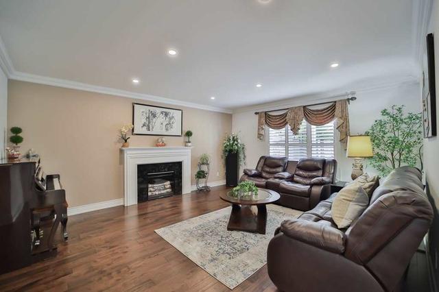 5650 Turney Dr, House detached with 5 bedrooms, 5 bathrooms and 6 parking in Mississauga ON | Image 9