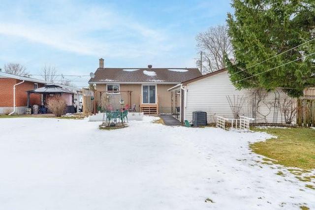 417 Danis Avenue W, House detached with 3 bedrooms, 2 bathrooms and 4 parking in Cornwall ON | Image 25
