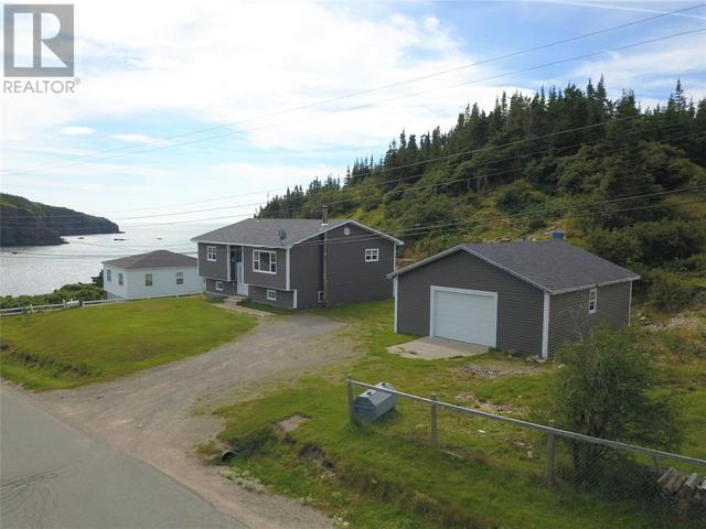 28 Champney's West Road, House detached with 3 bedrooms, 1 bathrooms and null parking in Port Rexton NL | Card Image