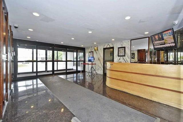 203 - 3390 Weston Rd, Condo with 2 bedrooms, 1 bathrooms and 1 parking in Toronto ON | Image 1