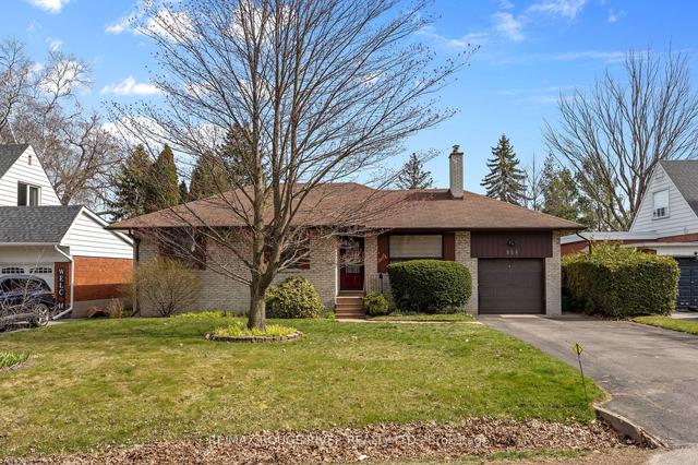 936 Johnathan Dr, House detached with 3 bedrooms, 1 bathrooms and 5 parking in Mississauga ON | Image 12