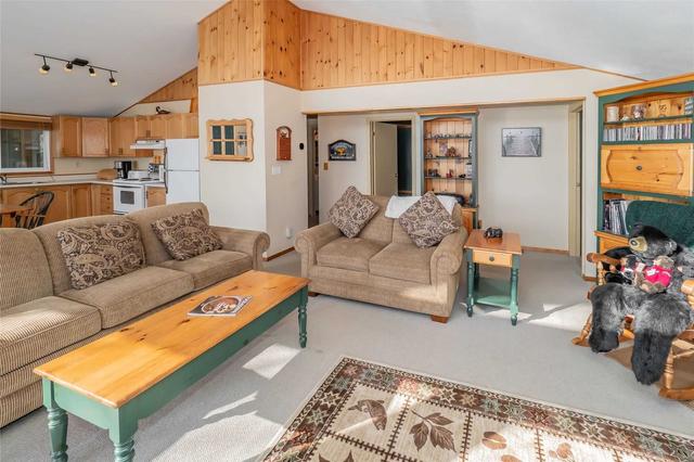 1143 North Morrison Lake Rd, House detached with 3 bedrooms, 2 bathrooms and 5 parking in Gravenhurst ON | Image 11