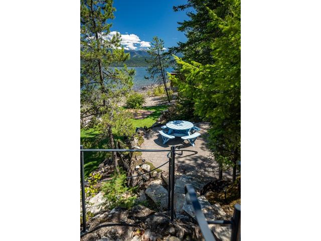 285 Kootenay Lake Road, House detached with 3 bedrooms, 4 bathrooms and 2 parking in Central Kootenay E BC | Image 76
