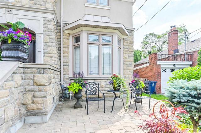 8 Leander Crt, House detached with 4 bedrooms, 5 bathrooms and 3 parking in Toronto ON | Image 23