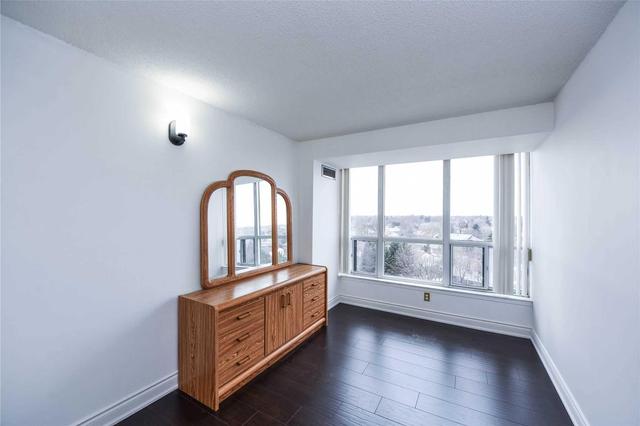 804 - 10 Laurelcrest St, Condo with 2 bedrooms, 1 bathrooms and 1 parking in Brampton ON | Image 15
