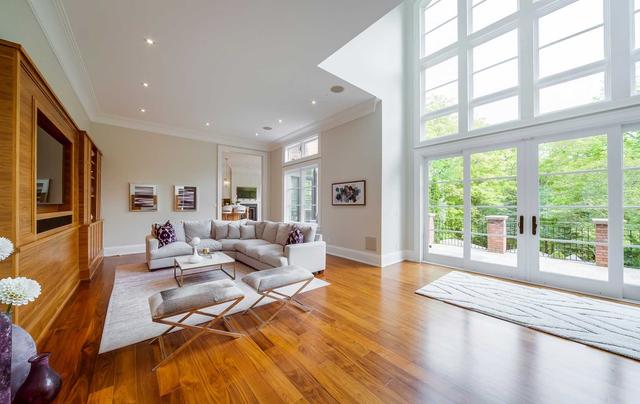 113 Mildenhall Rd, House detached with 5 bedrooms, 7 bathrooms and 13 parking in Toronto ON | Image 8