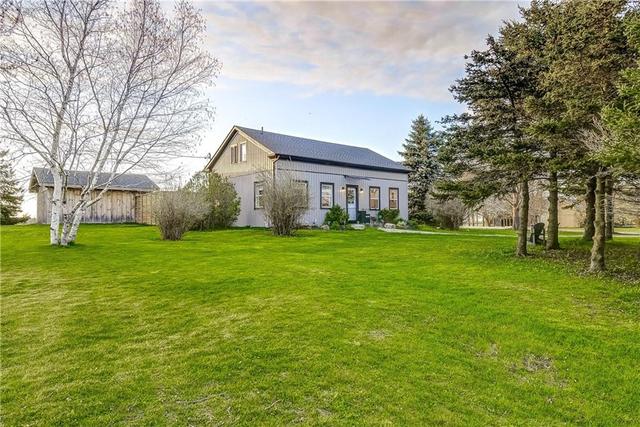 3759 #3 Highway, House detached with 3 bedrooms, 2 bathrooms and 10 parking in Haldimand County ON | Image 3