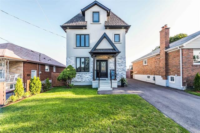 69 Manitoba St, House detached with 4 bedrooms, 4 bathrooms and 8 parking in Toronto ON | Image 1