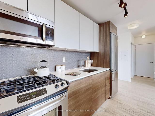 401 - 51 Lady Bank Rd, Condo with 1 bedrooms, 1 bathrooms and 1 parking in Toronto ON | Image 11