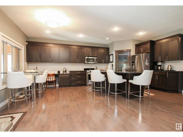 710 Adams Wy Sw, House detached with 3 bedrooms, 2 bathrooms and null parking in Edmonton AB | Image 14