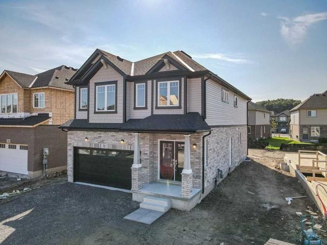 72 Bur Oak Dr, House detached with 4 bedrooms, 3 bathrooms and 2 parking in Thorold ON | Image 1