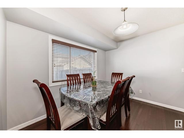 205 51a St Sw, House semidetached with 4 bedrooms, 3 bathrooms and null parking in Edmonton AB | Image 9